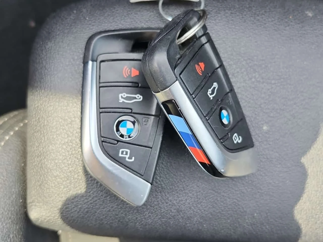 BMW i4 EDRIVE40/CARFAX/ШИБИДАХ/ПОДГРЕВИ - автомобили, коли, обяви за нови и употребявани 12