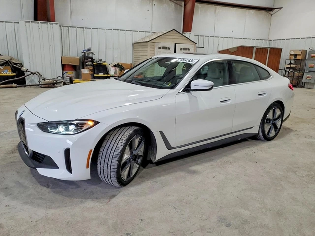 BMW i4 XDRIVE 40 - автомобили, коли, обяви за нови и употребявани 1