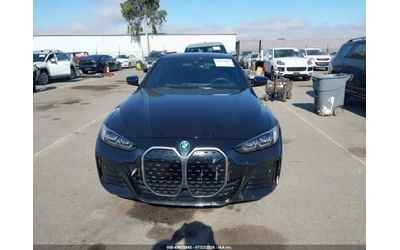 BMW i4 eDrive40* КОЖА* ПОДГРЕВ* HARMAN KARDON* PANO* - автомобили, коли, обяви за нови и употребявани 10