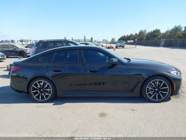 BMW i4 eDrive40* КОЖА* ПОДГРЕВ* HARMAN KARDON* PANO* - автомобили, коли, обяви за нови и употребявани 11