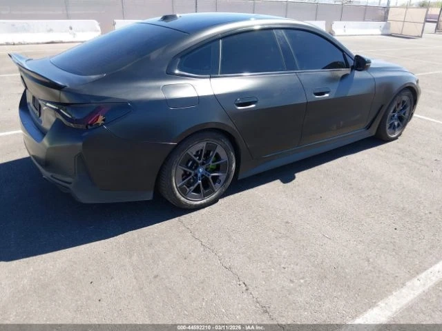 BMW i4 eDrive40* КОЖА* ПОДГРЕВ* ПАНОРАМА* КАМЕРА* KEYLESS - автомобили, коли, обяви за нови и употребявани 3