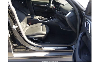 bmw-i4 - 4