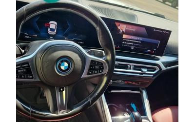 BMW i4 eDrive40 Gran Coupé / Panorama / - автомобили, коли, обяви за нови и употребявани 8