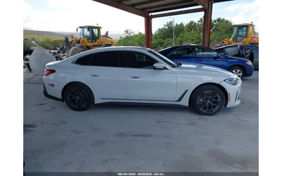 BMW i4 EDRIVE40 - автомобили, коли, обяви за нови и употребявани 12