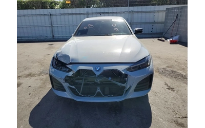 bmw-i4 - 1