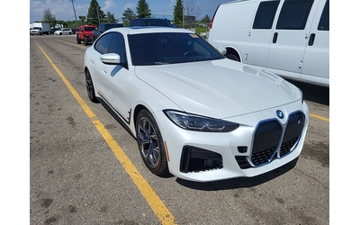 bmw-i4 - 0