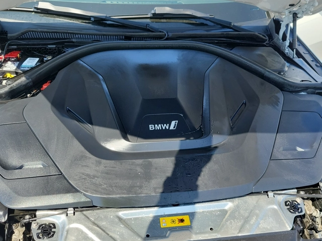 BMW i4 eDrive40 Gran Coupé / Panorama / - автомобили, коли, обяви за нови и употребявани 11