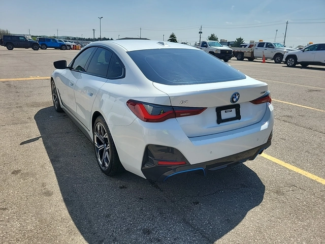 BMW i4 eDrive40 Gran Coupé / Panorama / - автомобили, коли, обяви за нови и употребявани 5