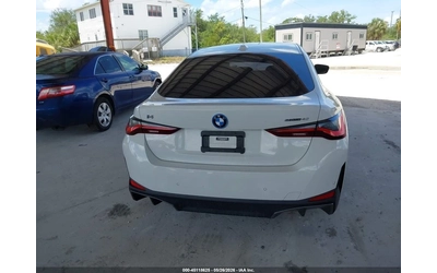 BMW i4 EDRIVE40 - автомобили, коли, обяви за нови и употребявани 14