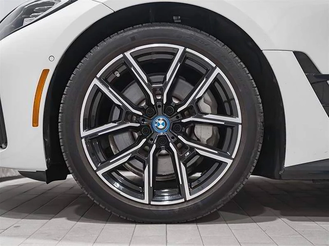 BMW i4 * 360Кам* HUP* HARMAN KARDON* PANO* - автомобили, коли, обяви за нови и употребявани 5