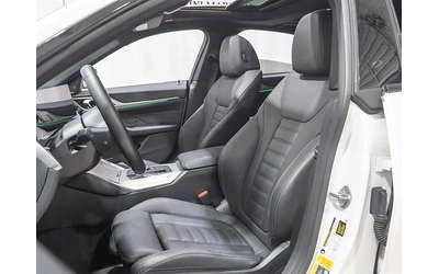 BMW i4 * 360Кам* HUP* HARMAN KARDON* PANO* - автомобили, коли, обяви за нови и употребявани 6