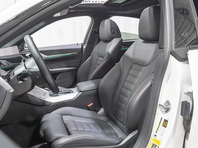 BMW i4 * 360Кам* HUP* HARMAN KARDON* PANO* - автомобили, коли, обяви за нови и употребявани 6