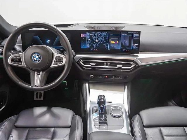 BMW i4 * 360Кам* HUP* HARMAN KARDON* PANO* - автомобили, коли, обяви за нови и употребявани 7