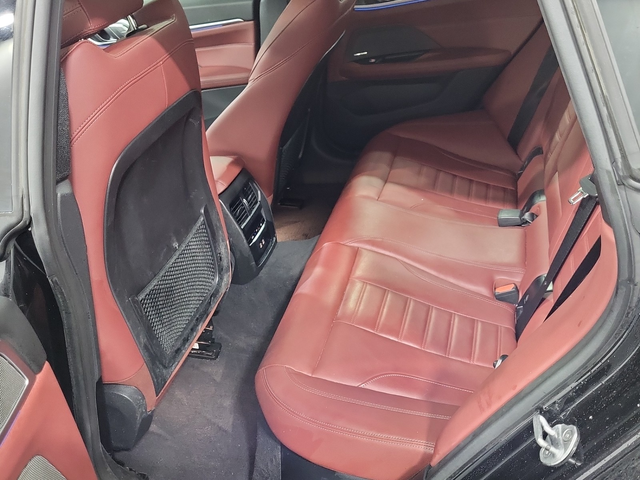 BMW i4 AWD - автомобили, коли, обяви за нови и употребявани 11