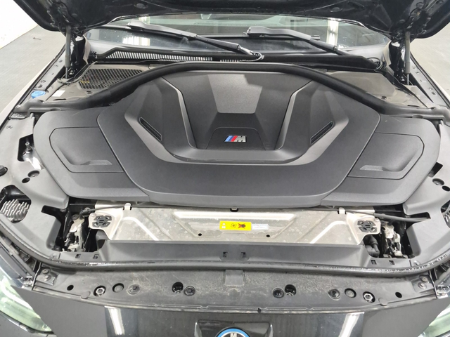BMW i4 AWD - автомобили, коли, обяви за нови и употребявани 15