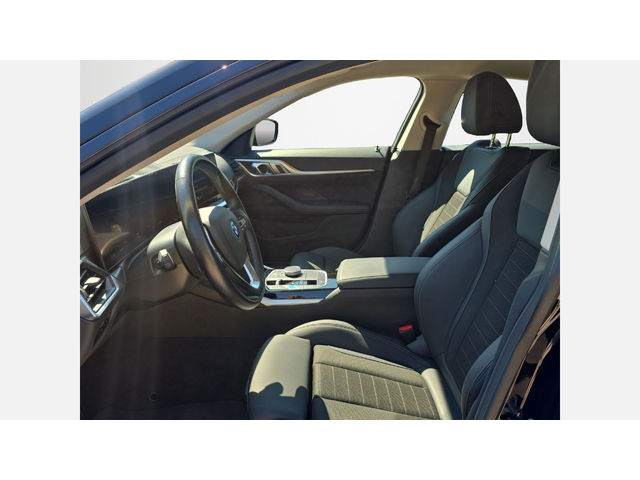 BMW i4 eDrive40 - автомобили, коли, обяви за нови и употребявани 5