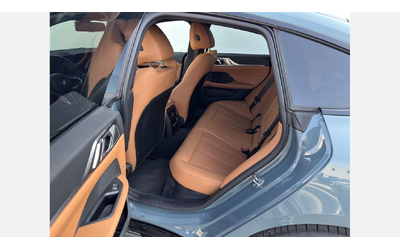 BMW i4 eDrive40 Gran Coupe - автомобили, коли, обяви за нови и употребявани 9