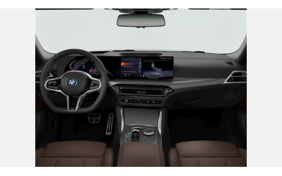 BMW i4 eDrive40 Gran Coupe - автомобили, коли, обяви за нови и употребявани 8