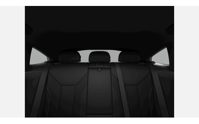 BMW i4 eDrive40 Gran Coupe - автомобили, коли, обяви за нови и употребявани 10