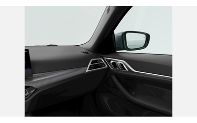 BMW i4 eDrive40 Gran Coupe - автомобили, коли, обяви за нови и употребявани 9