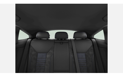 BMW i4 eDrive40 Гран Купе - автомобили, коли, обяви за нови и употребявани 11