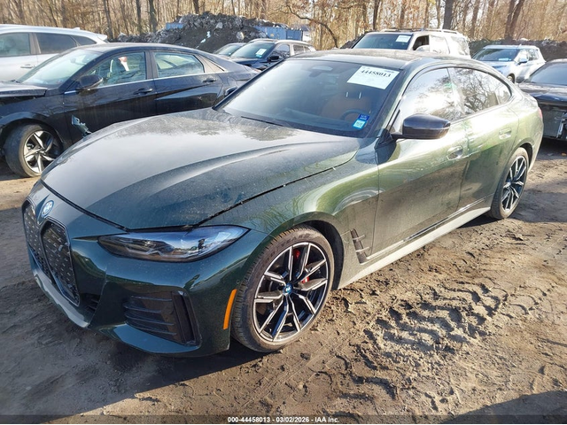 BMW i4 ELECTRIC All Wheel Drive - автомобили, коли, обяви за нови и употребявани 1