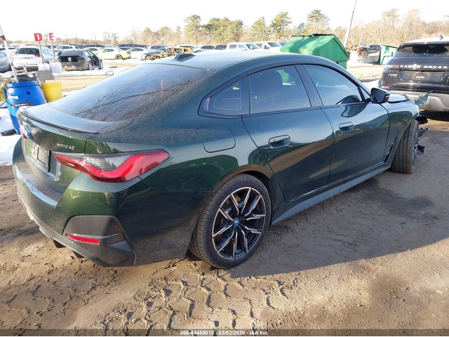 BMW i4 ELECTRIC All Wheel Drive - автомобили, коли, обяви за нови и употребявани 3