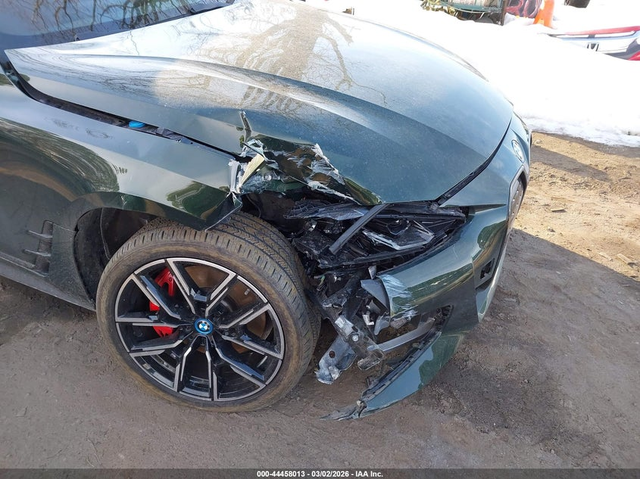 BMW i4 ELECTRIC All Wheel Drive - автомобили, коли, обяви за нови и употребявани 5