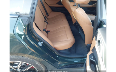 BMW i4 ELECTRIC All Wheel Drive - автомобили, коли, обяви за нови и употребявани 6