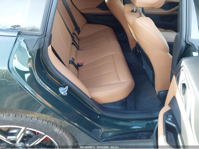 BMW i4 ELECTRIC All Wheel Drive - автомобили, коли, обяви за нови и употребявани 6