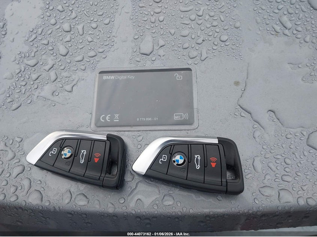 BMW i4 ELECTRIC Rear Wheel Drive - автомобили, коли, обяви за нови и употребявани 10