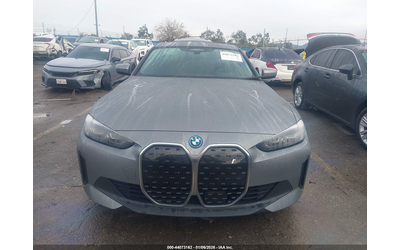 BMW i4 ELECTRIC Rear Wheel Drive - автомобили, коли, обяви за нови и употребявани 11