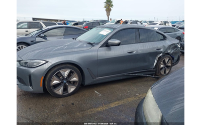 BMW i4 ELECTRIC Rear Wheel Drive - автомобили, коли, обяви за нови и употребявани 13