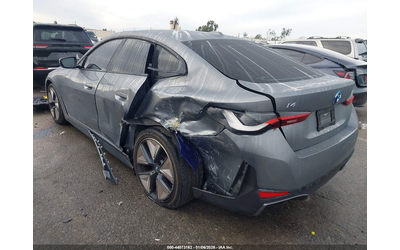 bmw-i4-electric-rear-wheel-drive - 2