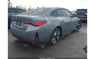 bmw-i4-electric-rear-wheel-drive - 3