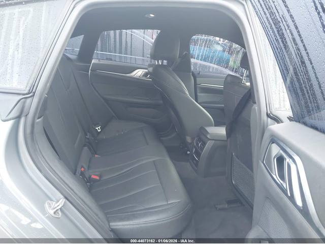 BMW i4 ELECTRIC Rear Wheel Drive - автомобили, коли, обяви за нови и употребявани 7