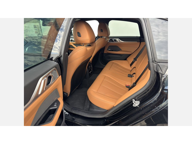 BMW i4 M50 xDrive Гран Купе - автомобили, коли, обяви за нови и употребявани 9