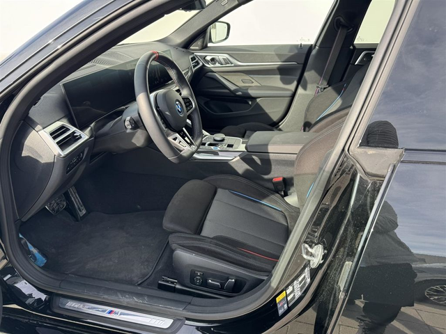BMW i4 M50 xDrive Гран Купе - автомобили, коли, обяви за нови и употребявани 7