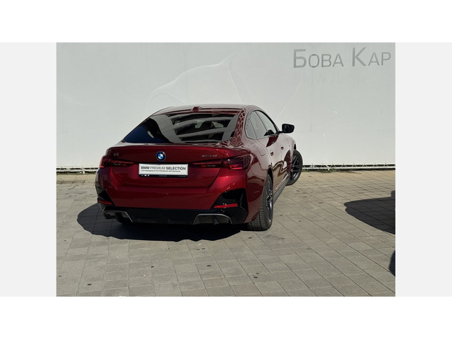 BMW i4 xDrive40 - автомобили, коли, обяви за нови и употребявани 1