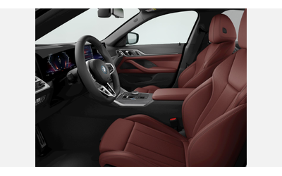 BMW i4 xDrive40 Gran Coupe - автомобили, коли, обяви за нови и употребявани 7