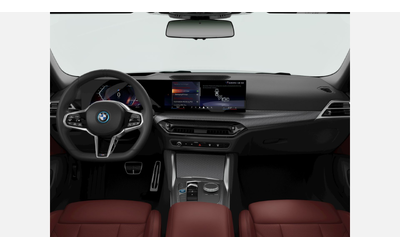 BMW i4 xDrive40 Gran Coupe - автомобили, коли, обяви за нови и употребявани 9