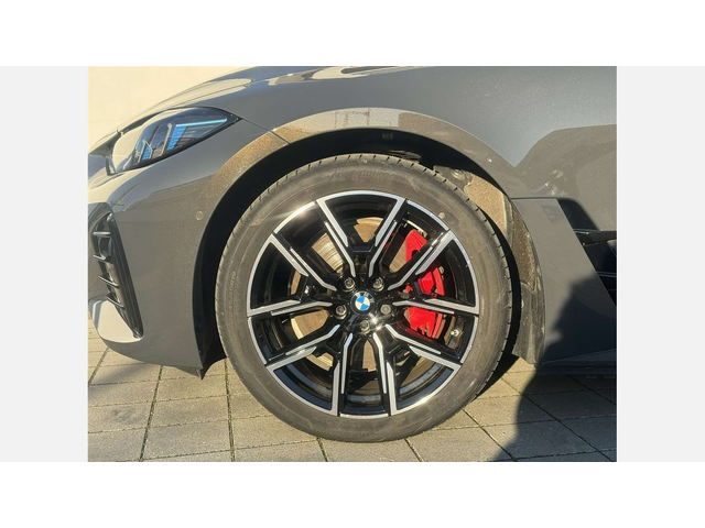 BMW i4 xDrive40 Gran Coupe - автомобили, коли, обяви за нови и употребявани 4