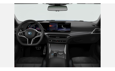 BMW i4 xDrive40 Gran Coupe - автомобили, коли, обяви за нови и употребявани 9