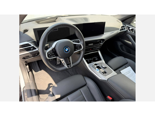 BMW i4 xDrive40 Gran Coupe - автомобили, коли, обяви за нови и употребявани 5