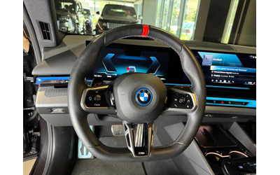 BMW i5 M60 xDrive Налична - автомобили, коли, обяви за нови и употребявани 7