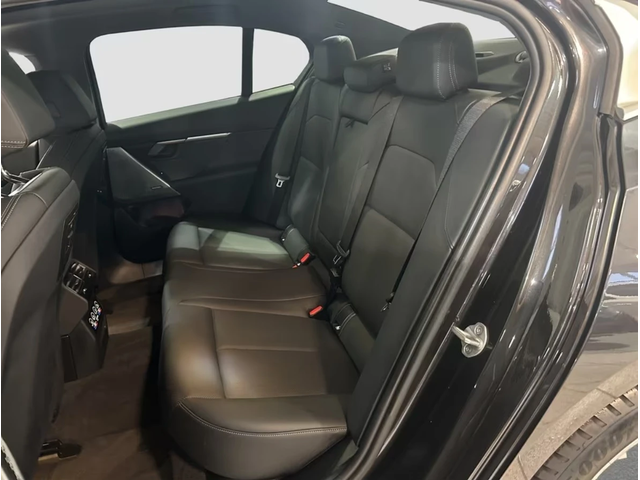 BMW i5 eDrive40* Carbon* Pano* H/K* Memory* HuD - автомобили, коли, обяви за нови и употребявани 6