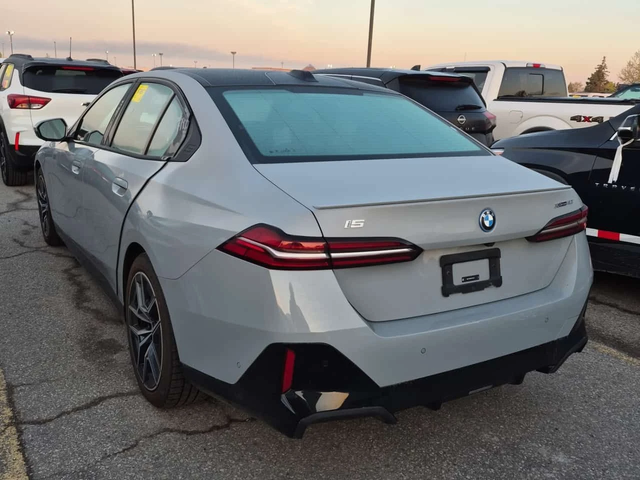 BMW i5 XDRIVE40| NARDO GREY| BOWERS&WILINS| HUD| 2 КЛЮЧА| - автомобили, коли, обяви за нови и употребявани 3