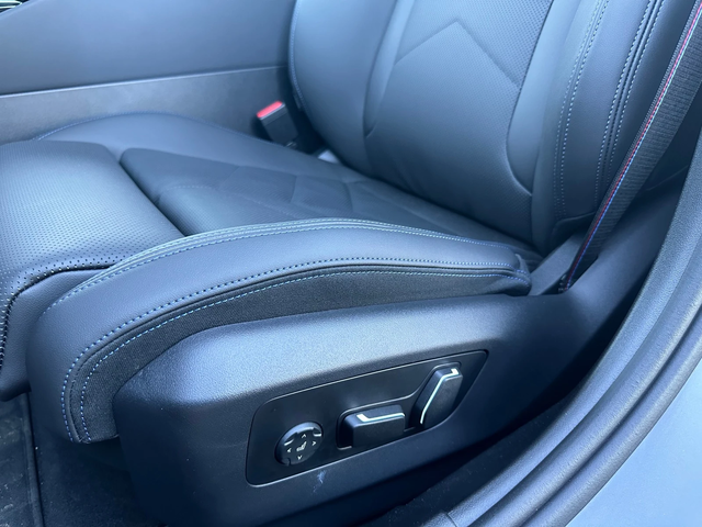 BMW i5 M-SPORT PRO - автомобили, коли, обяви за нови и употребявани 9