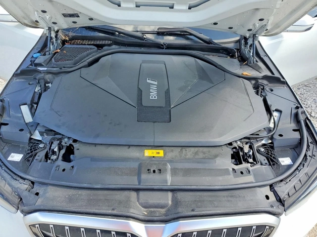 BMW i5 EDRIVE 40 - автомобили, коли, обяви за нови и употребявани 10