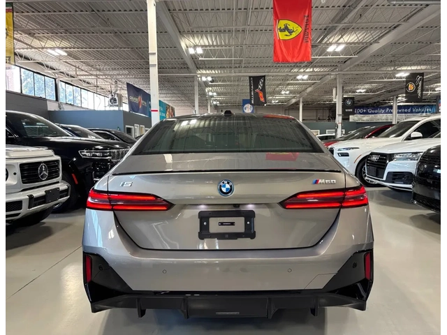 BMW i5 M60 | CARBON | B&O | 500KM RANGE - автомобили, коли, обяви за нови и употребявани 1